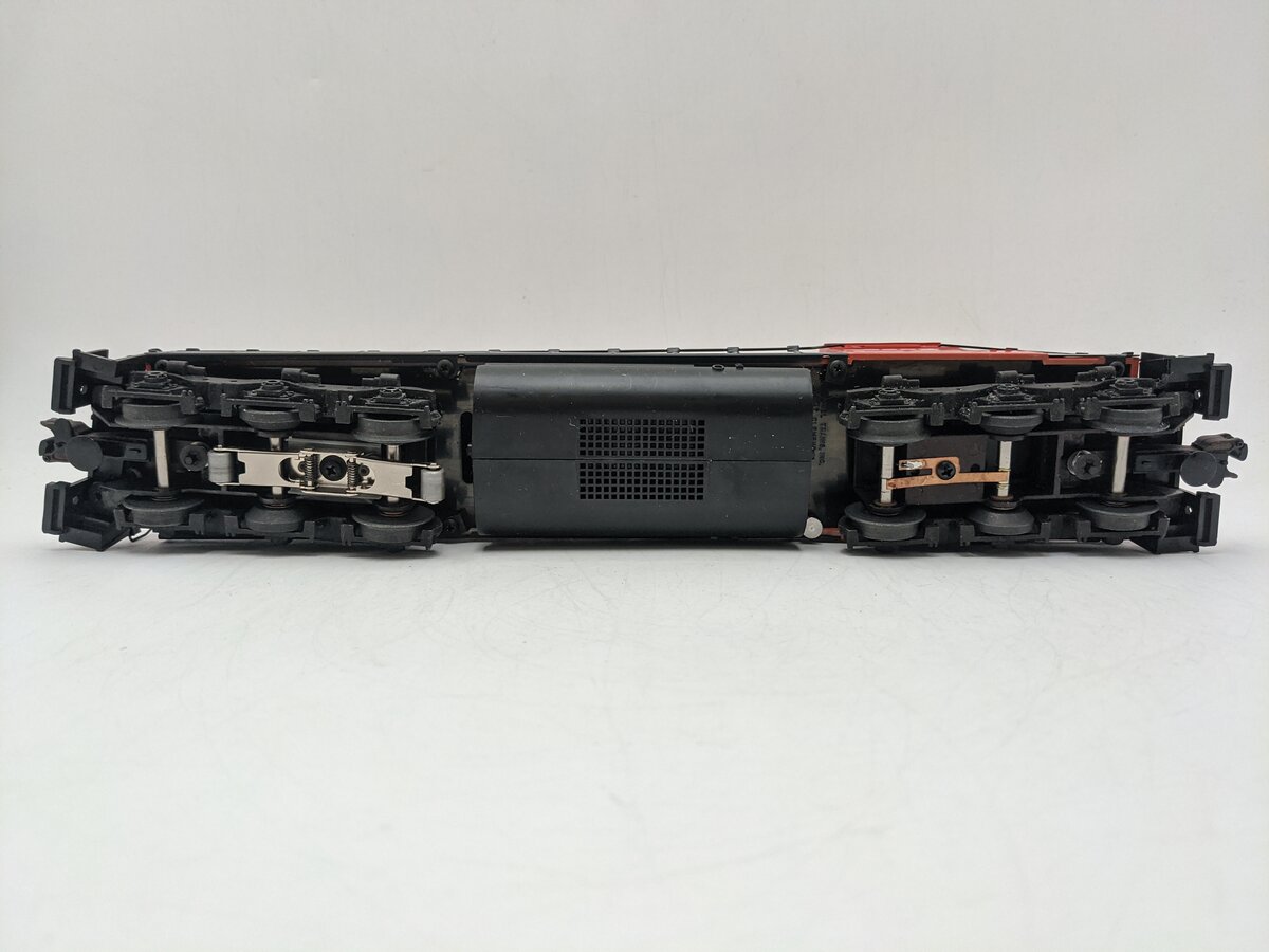 Lionel 6-18209 O Gauge Canadian Pacific SD40 Dummy Diesel Locomotive #8209 EX