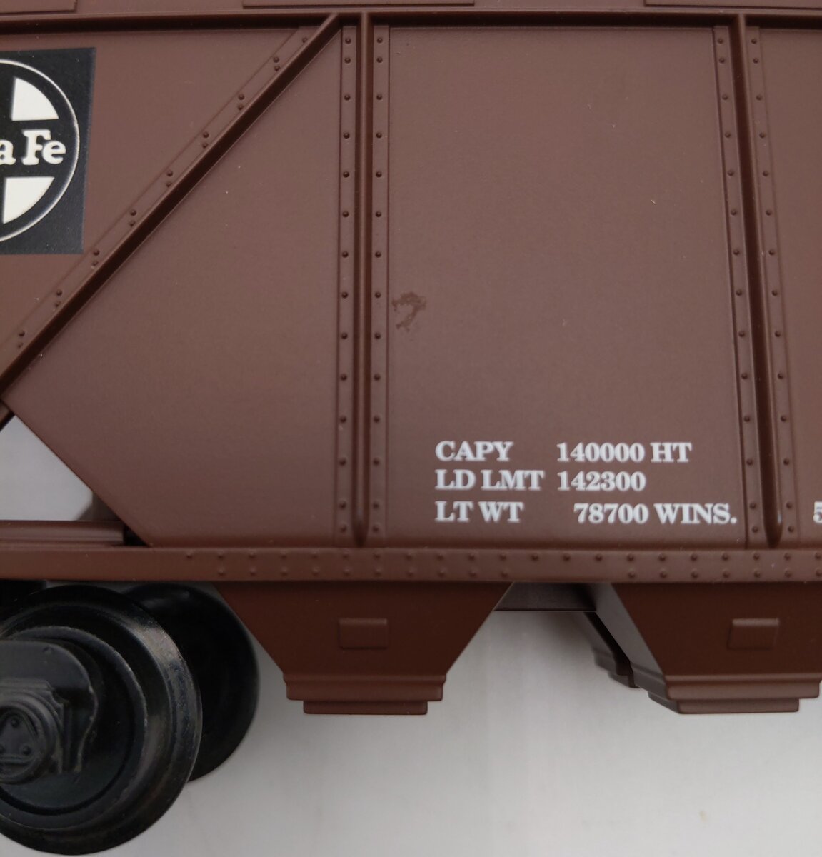 Industrial Rail 4102 O Santa Fe 4-Bay Covered Hopper EX/Box