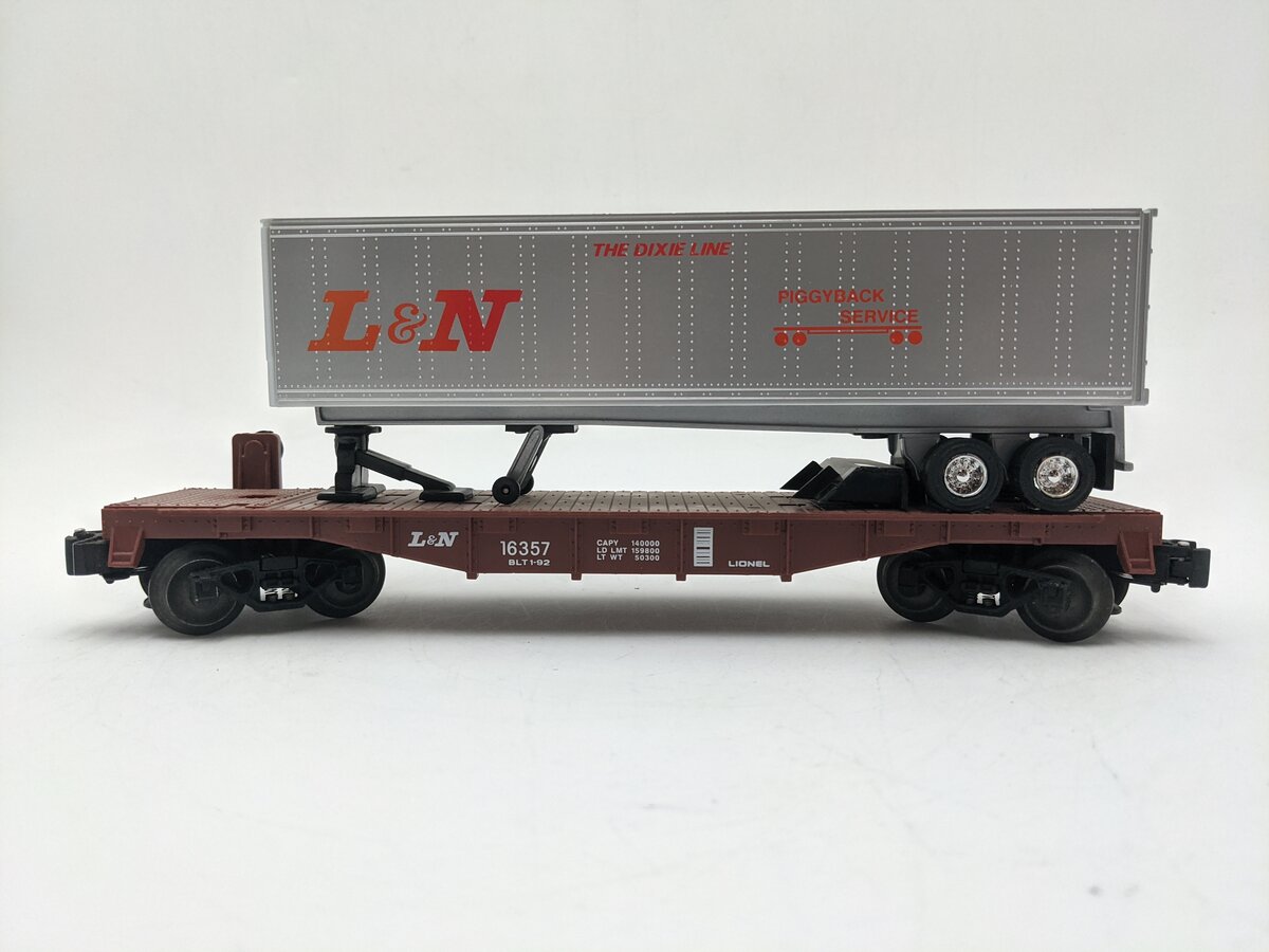 Lionel 6-16357 O Gauge Louisville and Nashville Flatcar w/Trailer EX