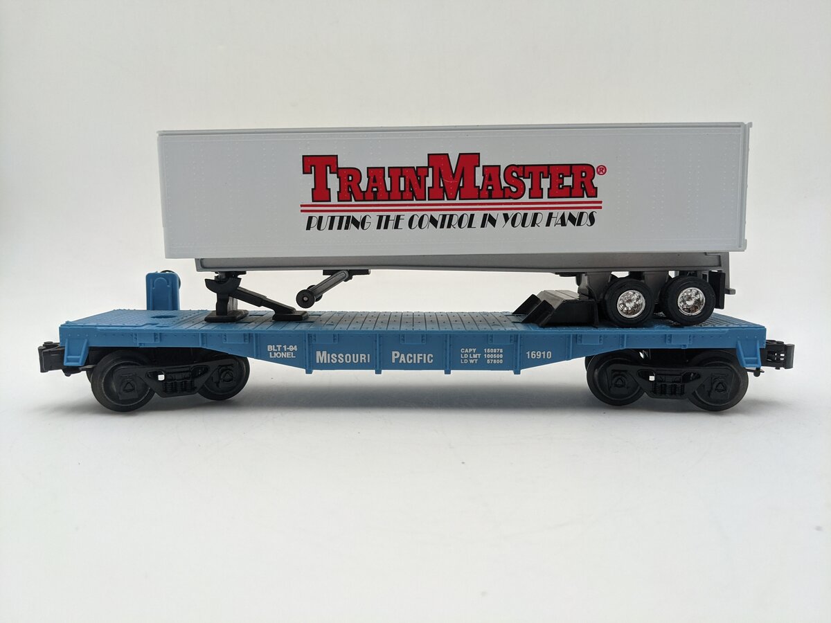 Lionel 6-16910 O Gauge Missouri Pacific Flatcar with Trailer EX
