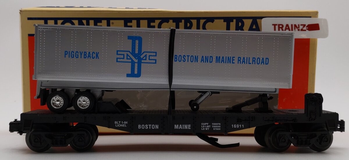 Lionel 6-16911 O Gauge Boston & Maine Flatcar with Piggyback Trailer EX/Box