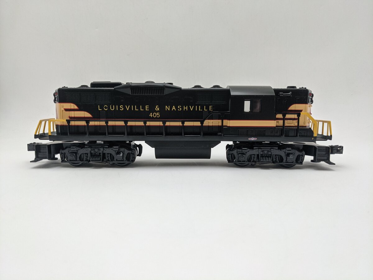 Williams 21553 O Gauge Louisville & Nashville (LN)  GP9 Unpowered Locomotive EX