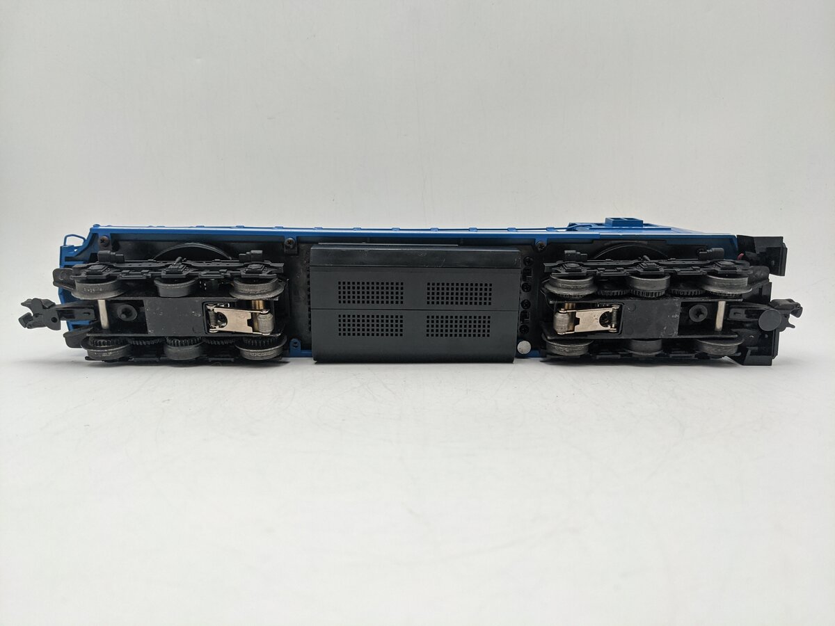 Lionel 6-18216 O Gauge Conrail SD-60M Powered Diesel Locomotive #5500 VG