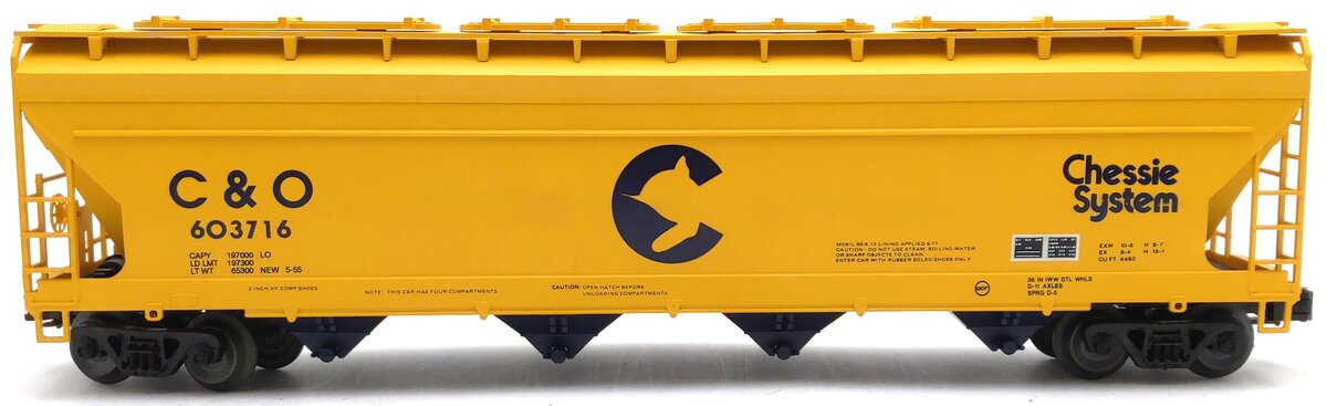 Weaver U1704 Chessie 4-Bay Centerflow Hopper Car VG