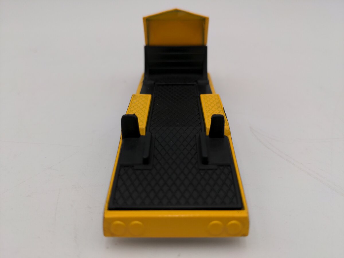 Matchbox 95 1:90 Scale 1983 CAT Racing Convoy 
