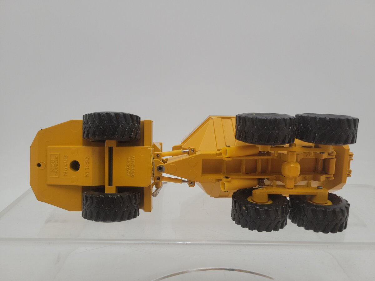 NZG 4061 1:50 Scale Moxy Komatsu MT 27 Dump Truck W/Accessories Diecast EX/Box
