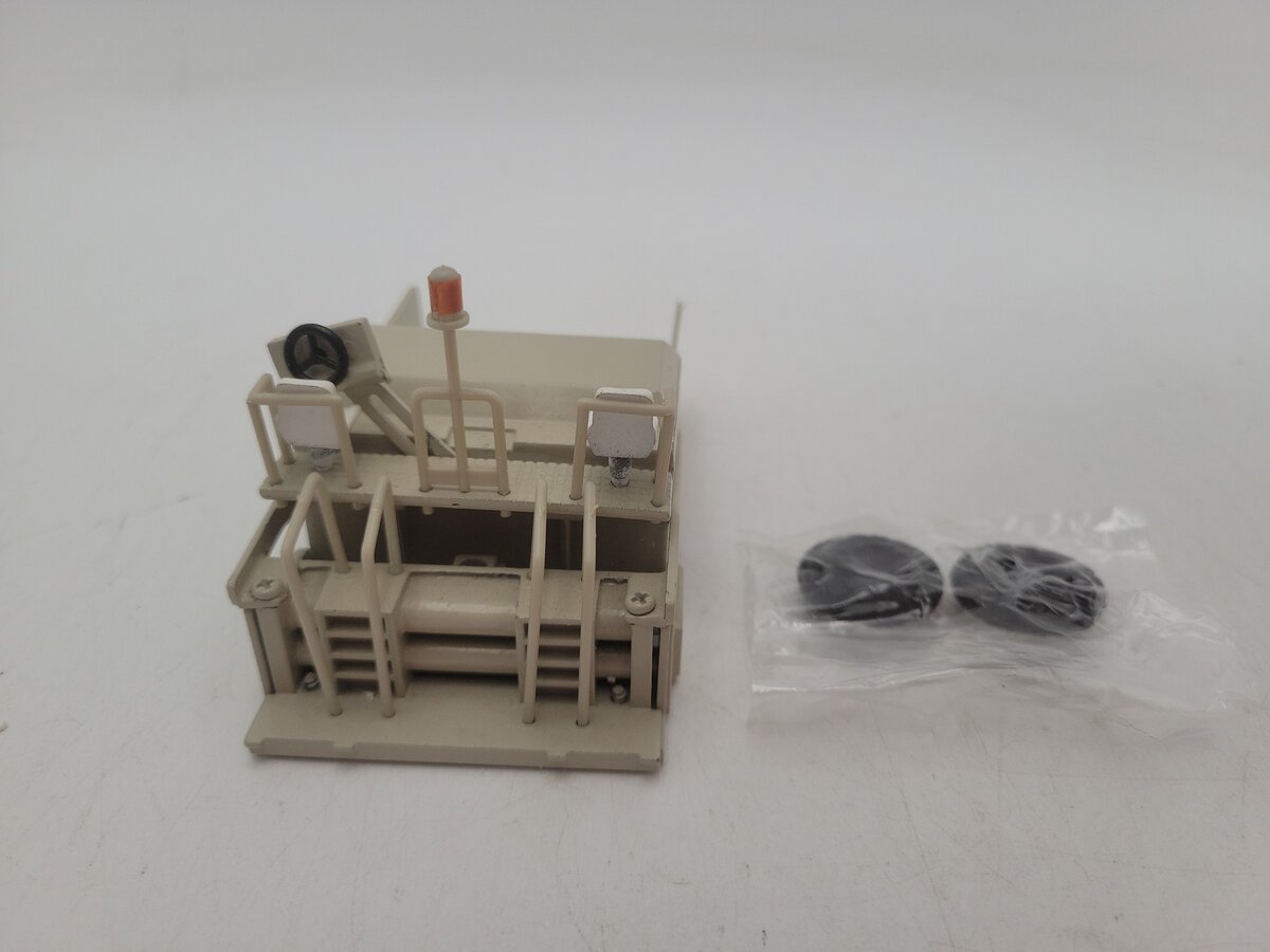 Raytheon 1:50 Scale Cedar Rapids Grayhound Asphalt Paver Diecast Model EX/Box