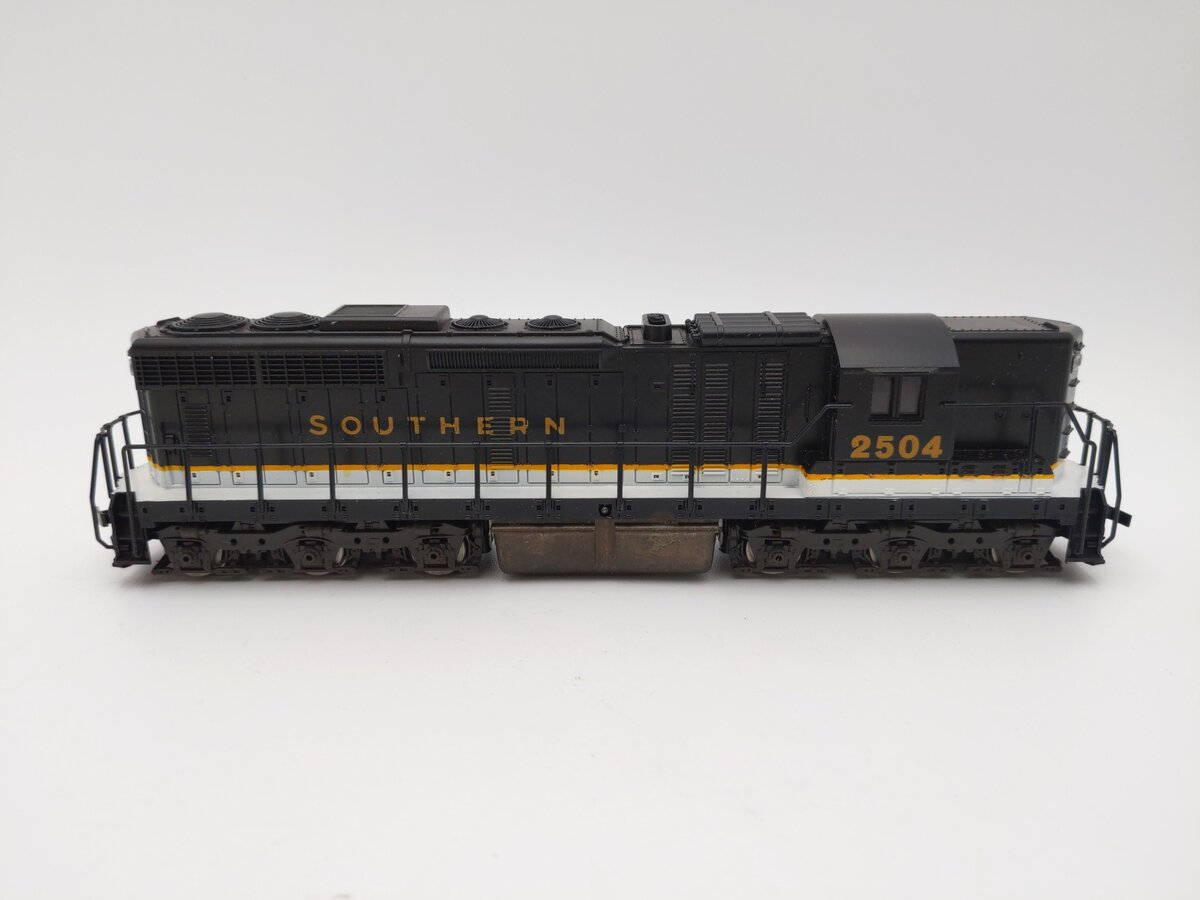 Atlas 7004 HO Southern SD-24 Diesel Locomotive #2504 EX/Box