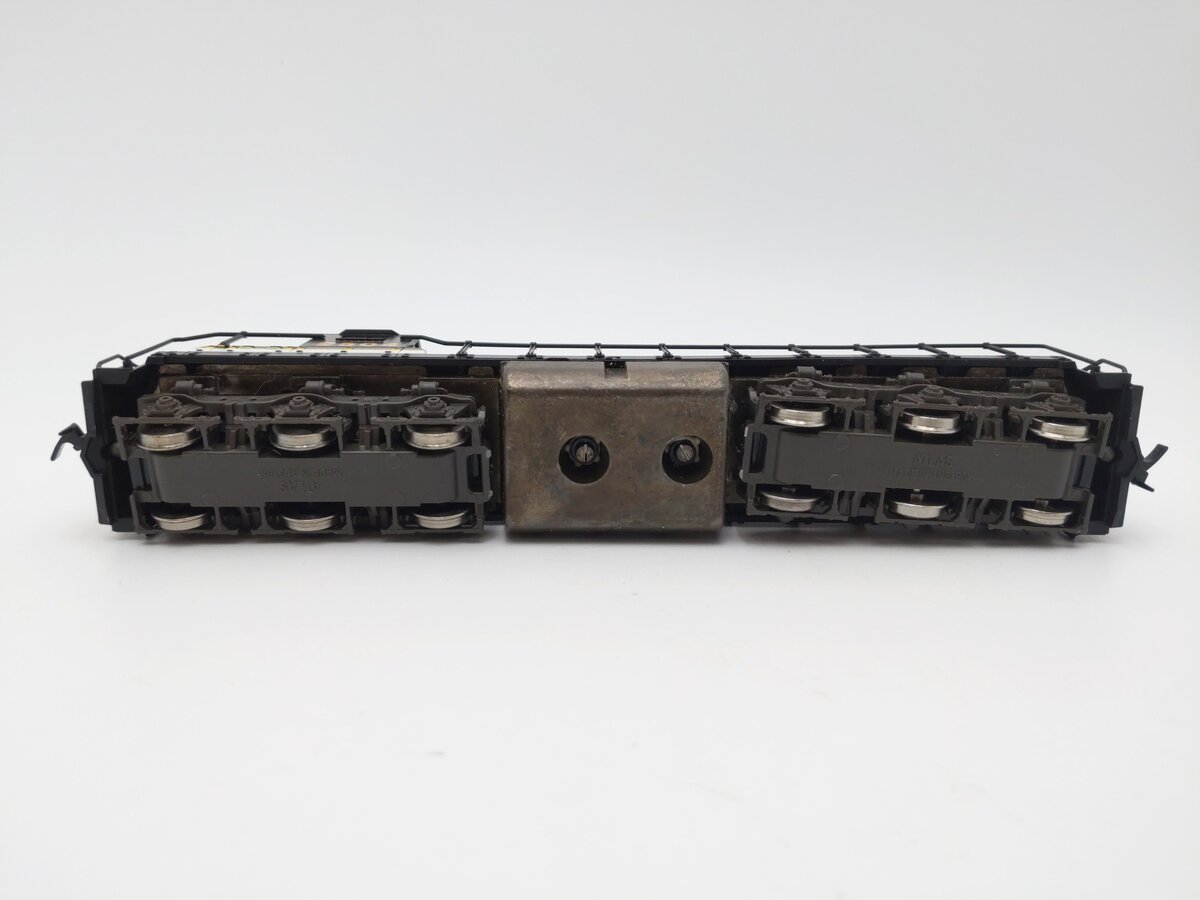 Atlas 7004 HO Southern SD-24 Diesel Locomotive #2504 EX/Box