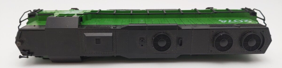Atlas 7022 Burlington Northern GP38 Diesel Locomotive #2074 EX/Box