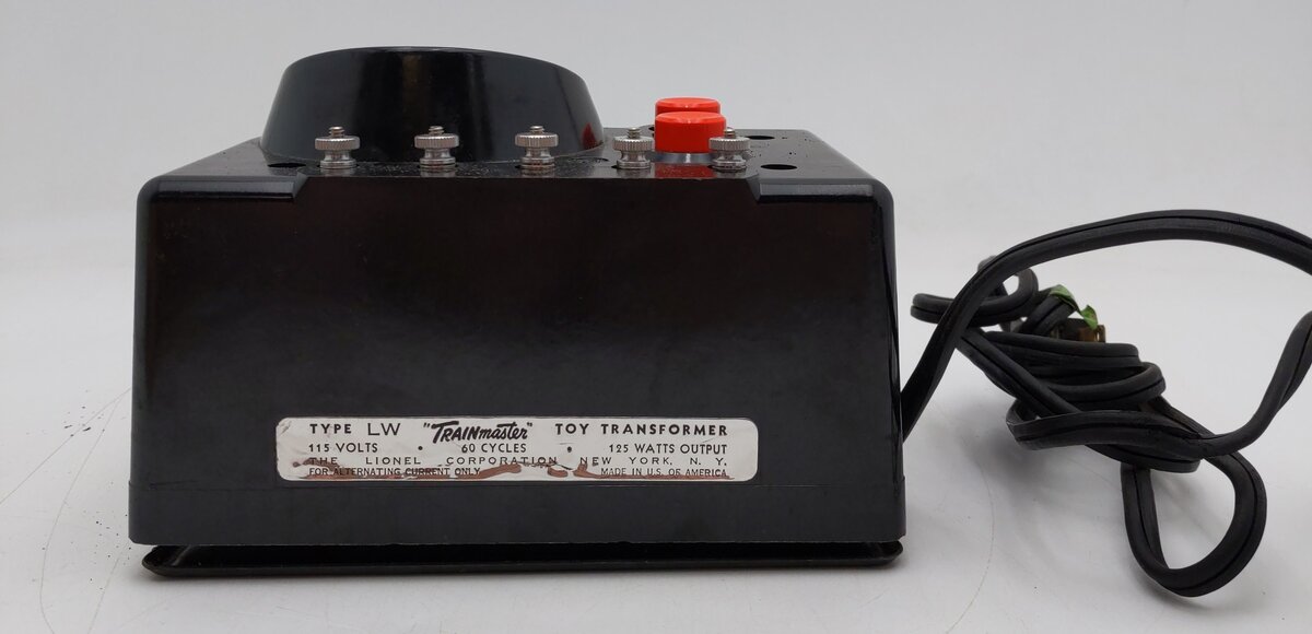 Lionel LW O Vintage Trainmaster 125 Watt Transformer with Whistle EX/Box