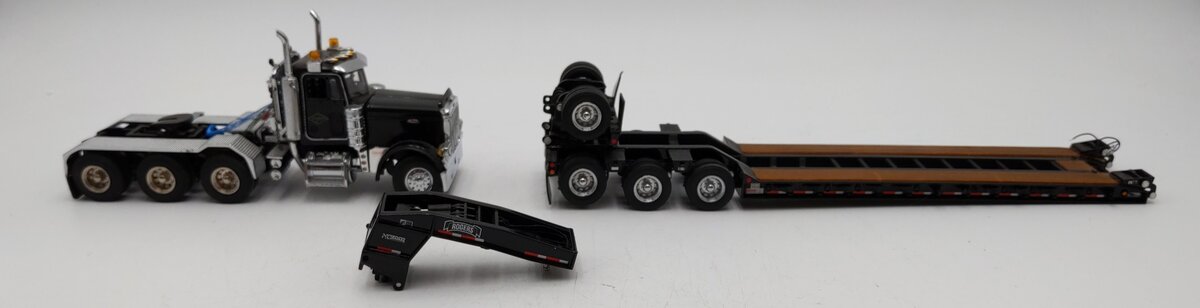 Sword Models 1:50 Scale Peterbilt 379 w/Rogers Lowboy - Sword Models VG