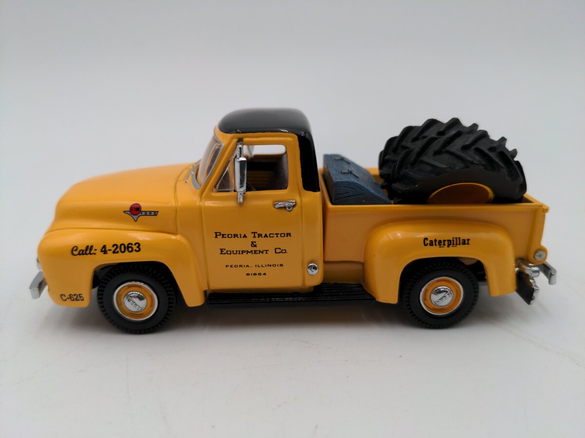 Matchbox YIS02 1:43 Scale Diecast Caterpillar 1955 Ford F100 VG