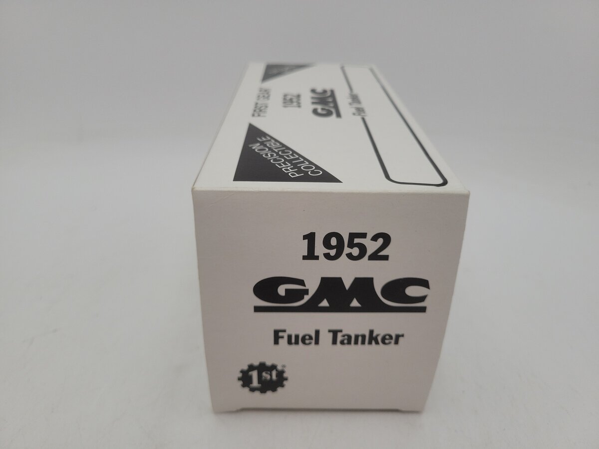First Gear 19-1230 1:34 Scale 1952 GMC Fuel Tanker Mobil Oil Gas Lubrication LN/Box
