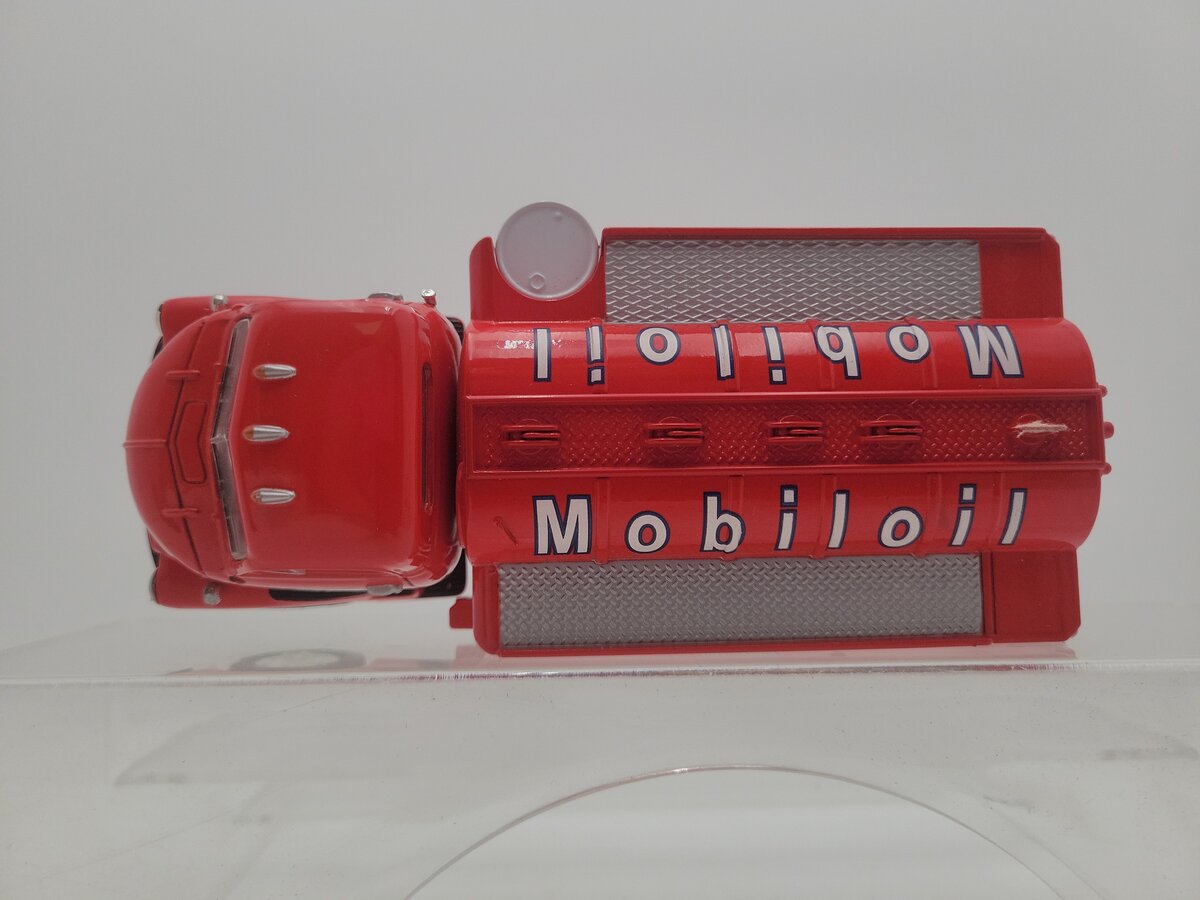 First Gear 19-1230 1:34 Scale 1952 GMC Fuel Tanker Mobil Oil Gas Lubrication LN/Box