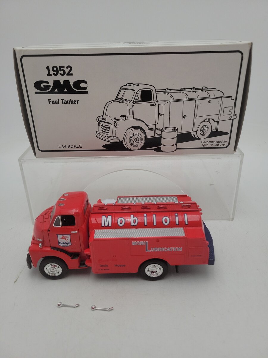 First Gear 19-1230 1:34 Scale 1952 GMC Fuel Tanker Mobil Oil Gas Lubrication LN/Box