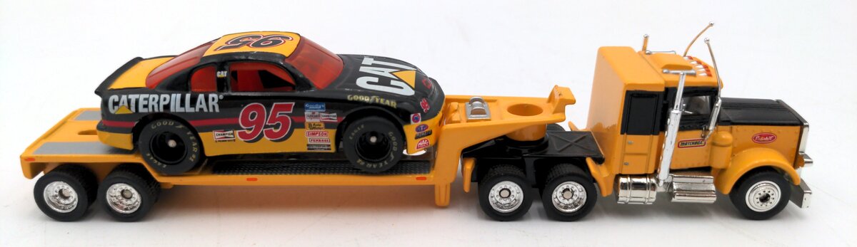 Matchbox 1:80 Scale 1981 Peterbilt Tractor Trailer W/ Car VG