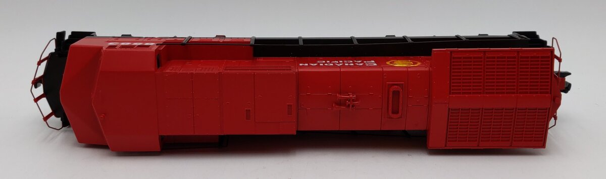 MTH 33-2031-1 Canadian Pacific Dash-8 Diesel Engine w/Horn & Bell #8583 LN/Box