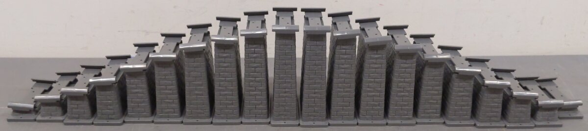 MTH 40-1033 O RealTrax - 24-Piece Graduated Trestle System Set LN/Box