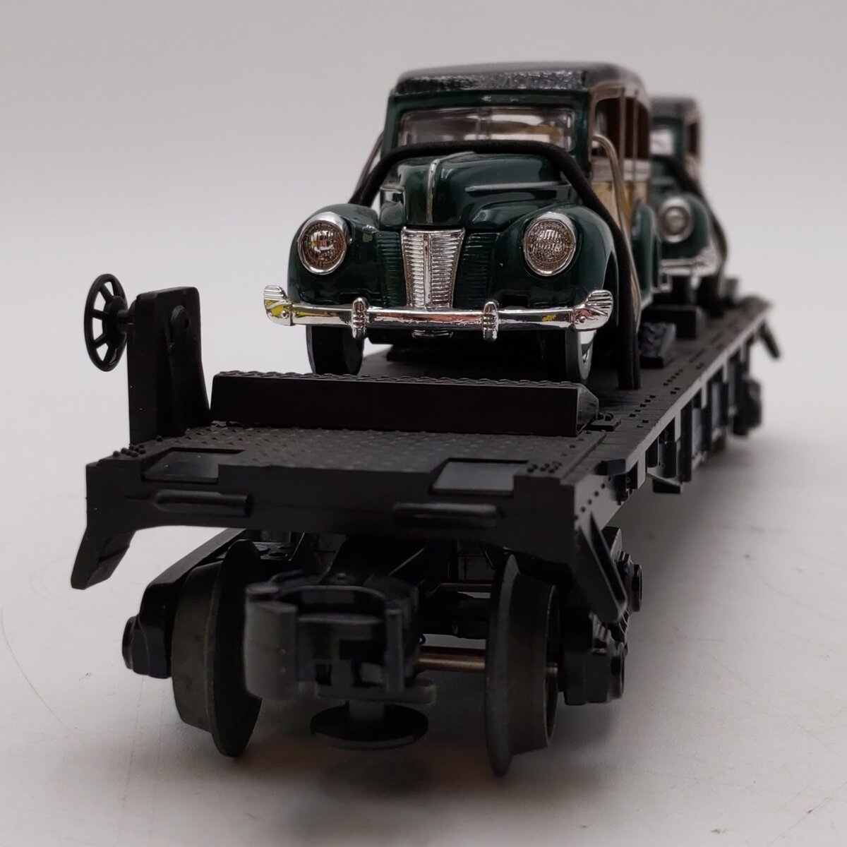 MTH 30-7662 O Gauge MTH Auto Transport Flatcar with Ertl '40 Woody Wagons LN/Box