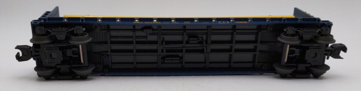 MTH Rail King O Gauge CSX Bulkhead Flat Car with Bulkheads & Pipe Load LN/Box