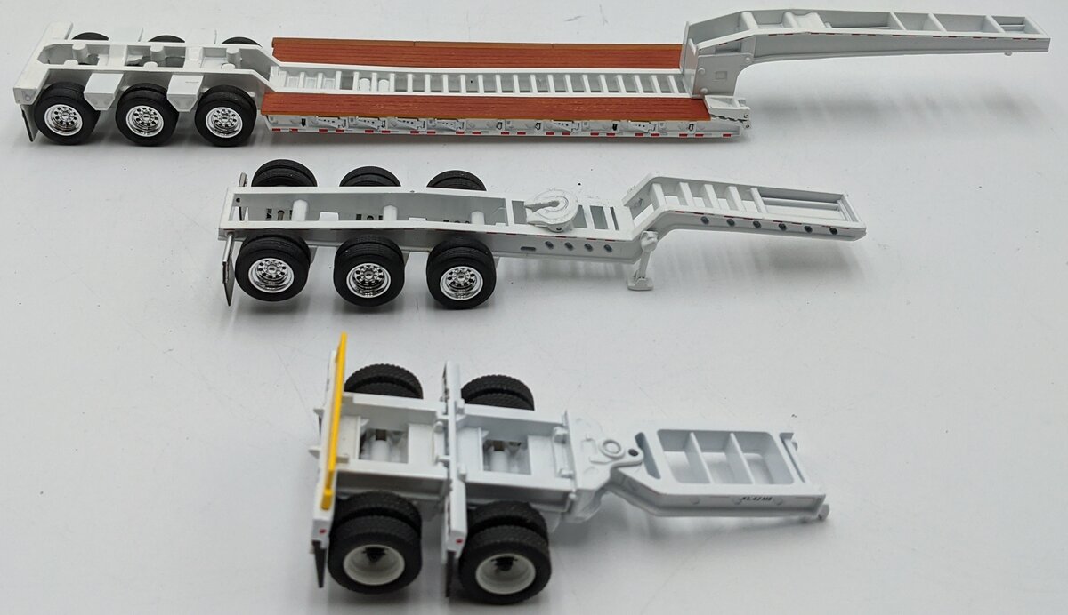 Tonkin 10005 1:50 Diecast Lowboy Trailer w/Dolly & Steer Trailer VG