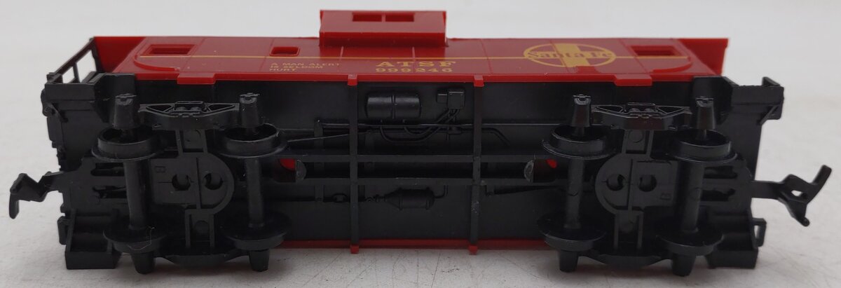 Model Power 9121 HO Scale Santa Fe Caboose Freight Car #999246 EX/Box