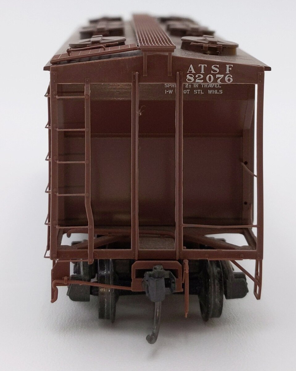 Kadee 8210 HO Scale ATSF 2003 Cubic Feet 2 Bay PS-2 Covered Hopper #82076 EX/Box