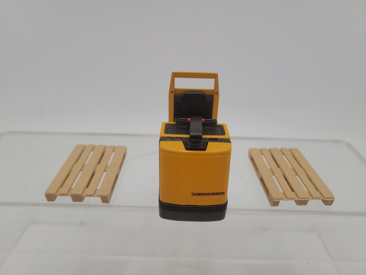 Conrad 2984 1:25 Scale Diecast Jungheinrich Electric Horizontal Picker EX/Box
