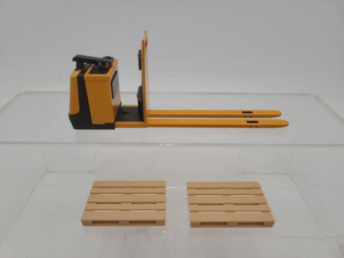 Conrad 2984 1:25 Scale Diecast Jungheinrich Electric Horizontal Picker EX/Box