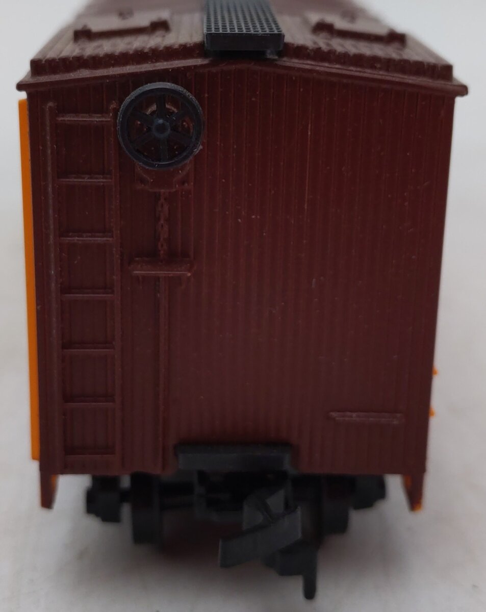 Model Power 9013 HO Narragansett Ale Reefer EX/Box