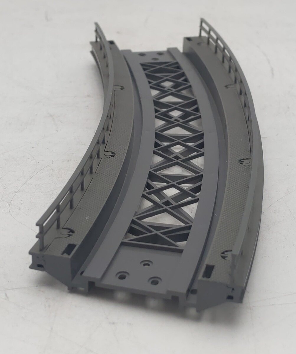 Marklin 7269 HO Curved 9-1/2" Ramp Section for M Tracks LN