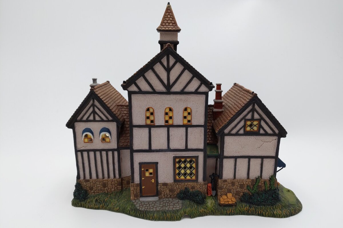 Dept 56 56.58477 Burwickglen Golf Clubhouse LN/Box