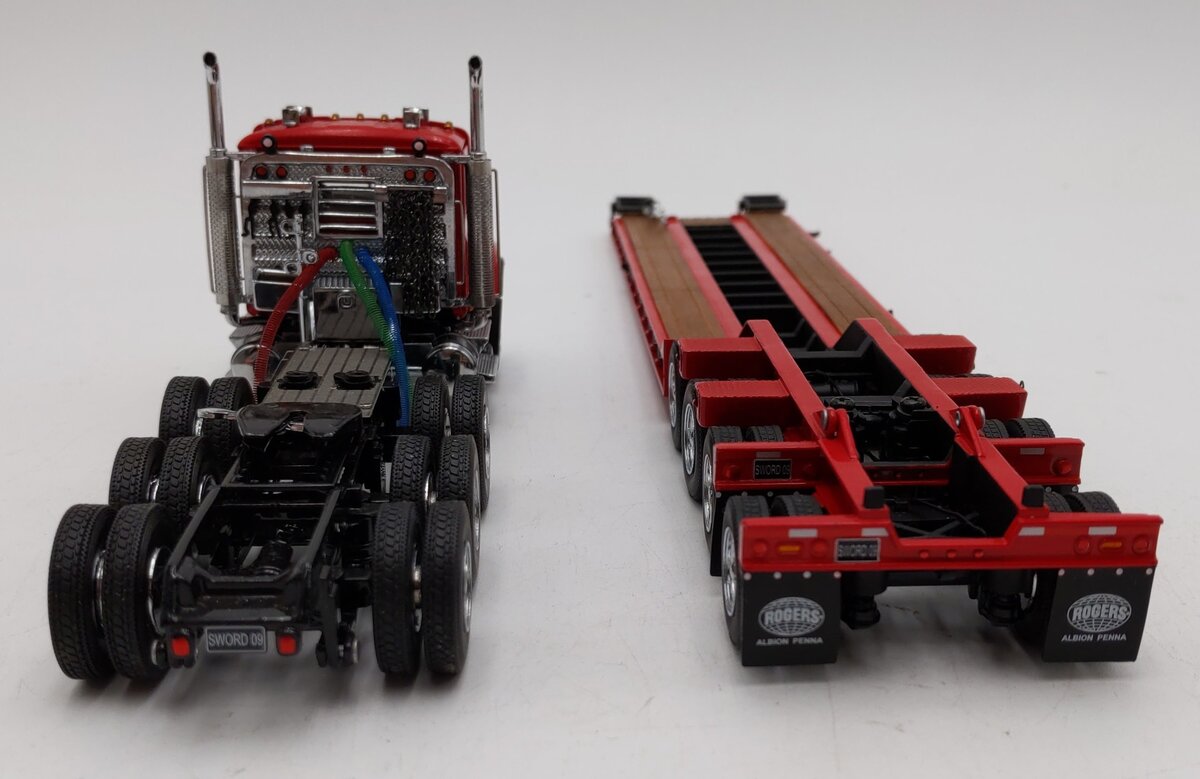 Sword Models 1:50 Scale Mack Granite with Rogers 4-Axle Flip Lowboy LN