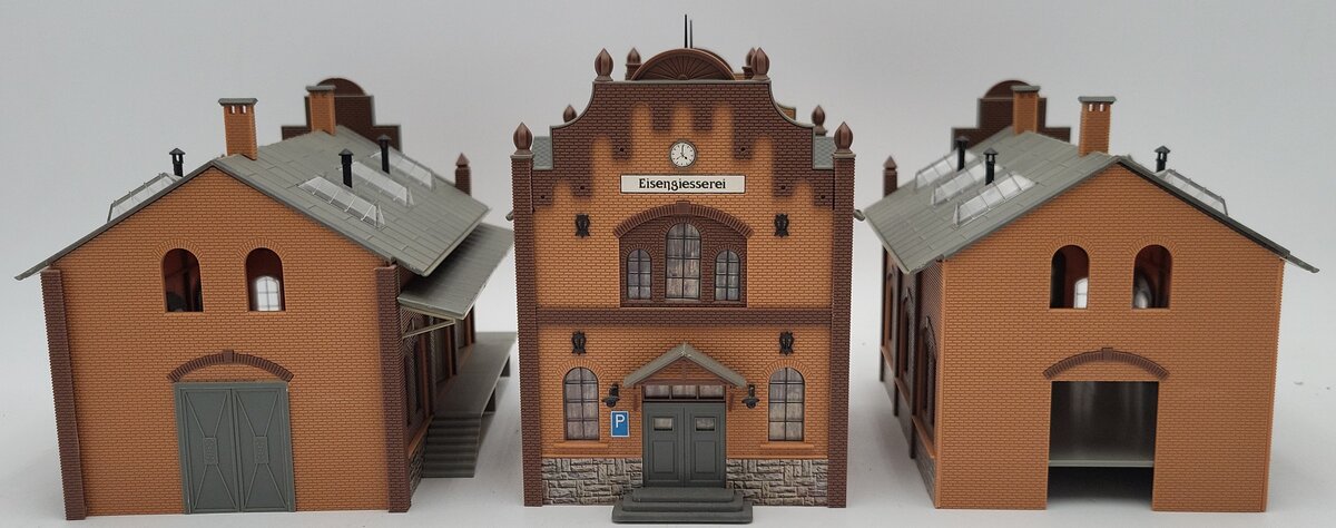 Vollmer, Faller, Kibri & Other HO Scale Assorted Buildings: 43560, 20745 [6] EX