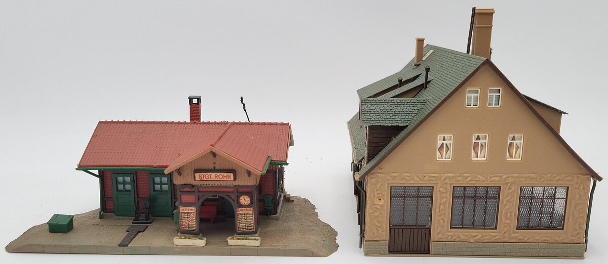 Vollmer, Faller, Kibri & Other HO Scale Assorted Buildings: 43560, 20745 [6] EX