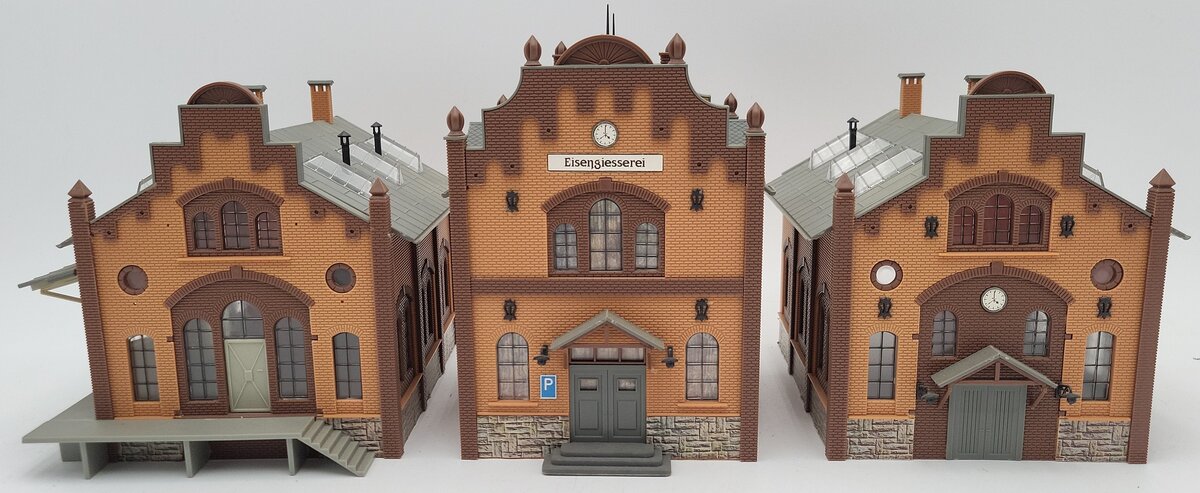 Vollmer, Faller, Kibri & Other HO Scale Assorted Buildings: 43560, 20745 [6] EX
