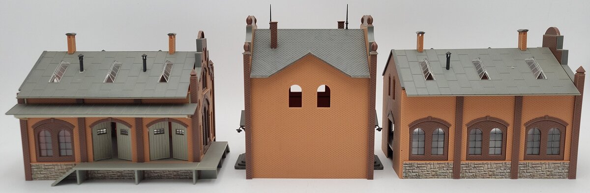 Vollmer, Faller, Kibri & Other HO Scale Assorted Buildings: 43560, 20745 [6] EX