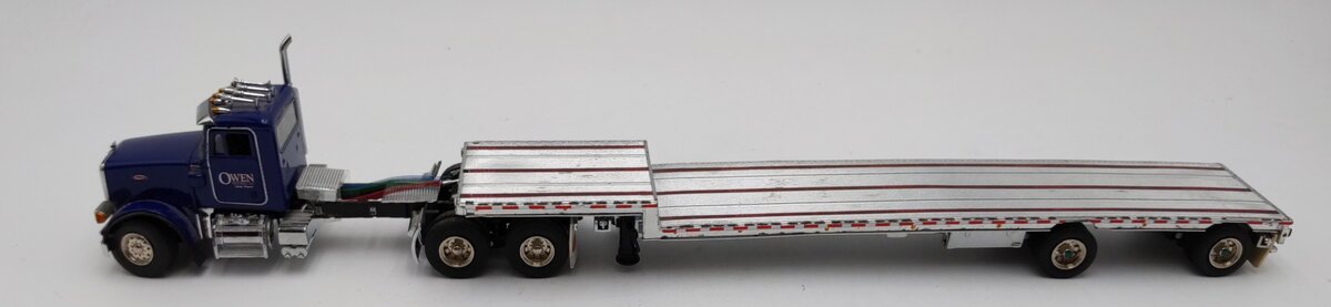 First Gear 1:64 Scale Owens Corning Tractor w/ Flatbed Trailer EX