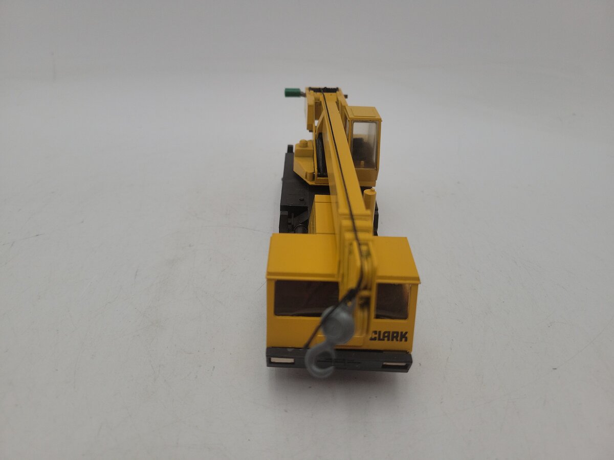 Gescha 3073 1:50 Scale Clark 720CM Mobile Crane Truck Diecast Model NIB