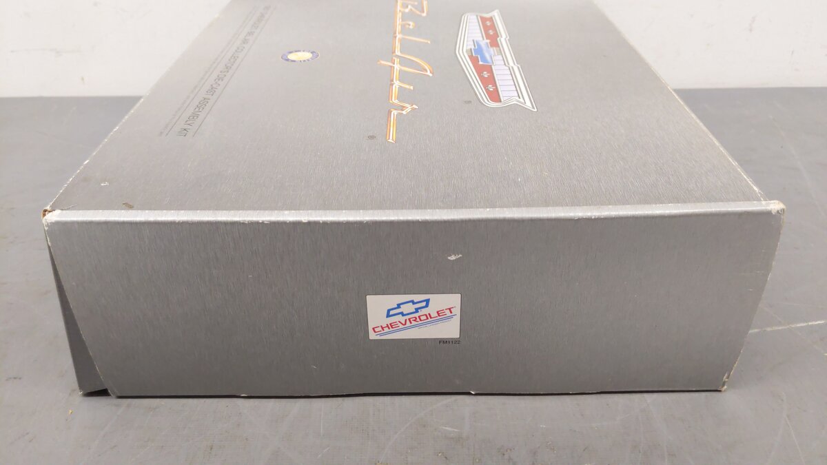 Franklin Mint 1:24 1957 Chevrolet Bel Air Hardtop & Convertible Car Kit EX/Box