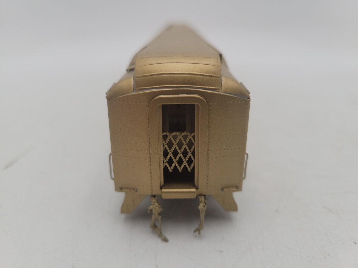 Lambert 8100 BRASS HO Scale Undecorated Coach Passenger Car VG