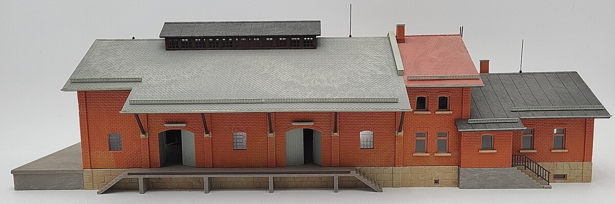 Kibri & Vollmer HO Assorted Buildings: 53452, 8352, 8354, 53504, 838, 39462 [8] EX