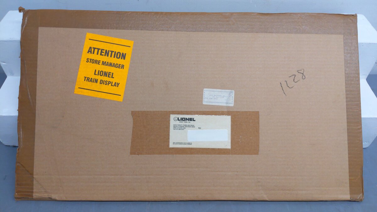 Lionel 1989 "Big, Rugged Trains" Cardboard Store Display Sign 29"x16" EX/Box