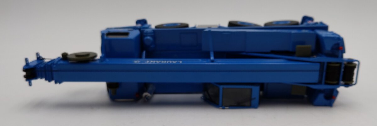 TWH Collectibles 1:50 Scale Grove GMK3055 3-Axle Mobile Crane EX