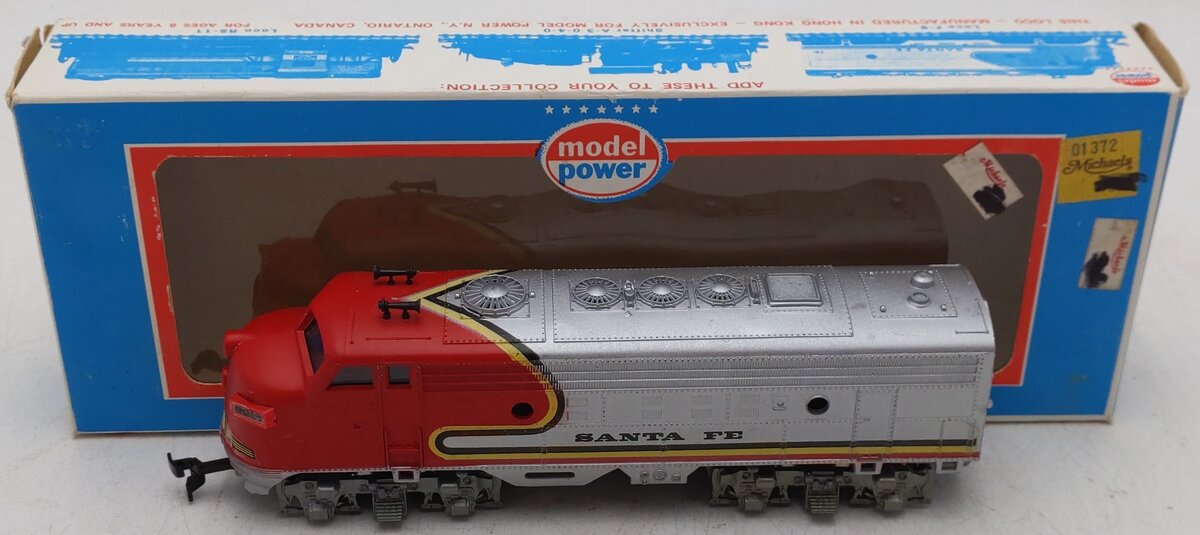 Model Power 6607 HO Santa Fe Diesel Locomotive VG/Box