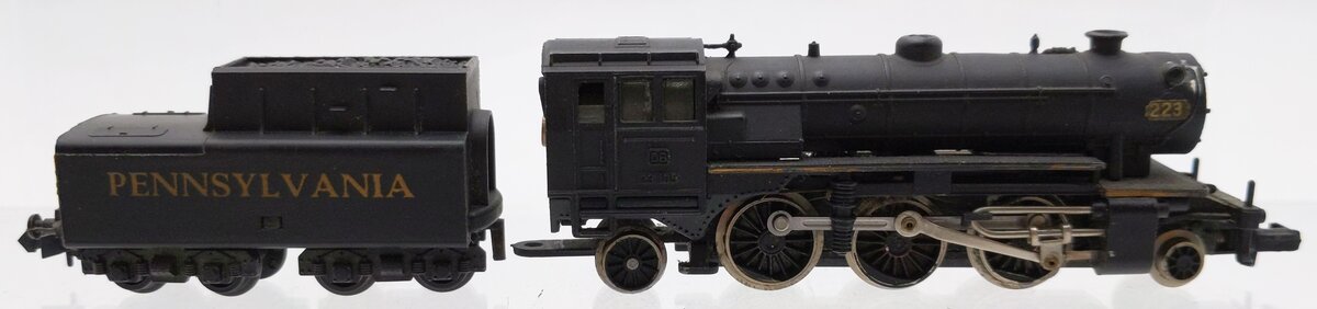 Arnold 0223 N Scale Custom Pennsylvania Steam Locomotive and Tender