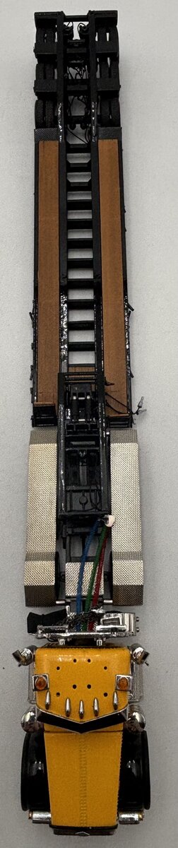 TWH Collectibles TWH010 1:50 Peterbilt 379 Tractor/Rogers CR55PL Lowboy Trailer LN/Box