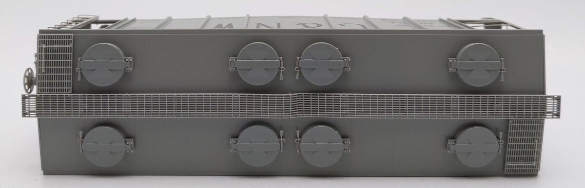 Kadee 8657 HO Scale C&NW PS-2 2-Bay Covered Hopper Car #4094 EX/Box