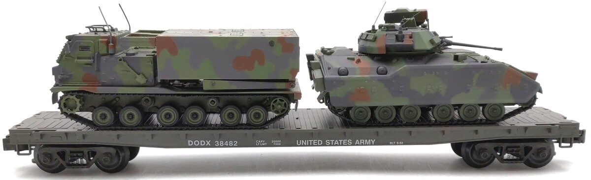 Weaver U2519LD O US Army 50' Flatcar #38482 w/Vehicles - 3 Rail LN